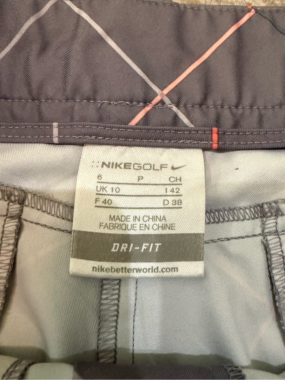 Nike Golf Gray Orange Plaid Bermuda Shorts - Womens Size 6 EUC - Picture 2 of 3
